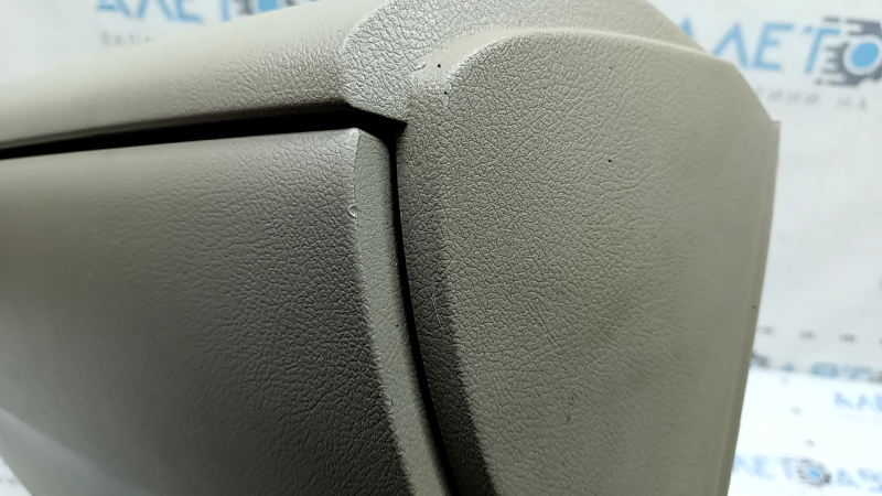 Перчаточный ящик, бардачок Toyota Camry v40 07-11 бежевый, царапины