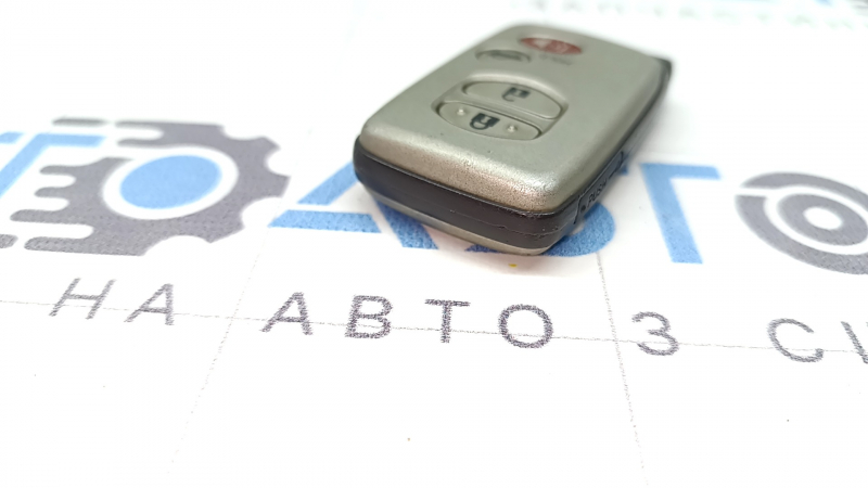 Ключ smart Toyota Camry v40 07-10 4 кнопки, подряпини