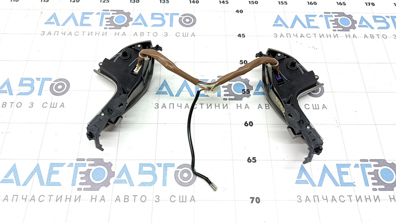 Кнопки управления на руле Toyota Camry v40 07-11 с управления телефона, затерты