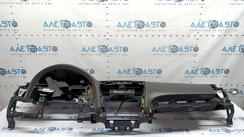 Торпедо передняя панель без AIRBAG Toyota Camry v40 07-11 коричневая, под перешив