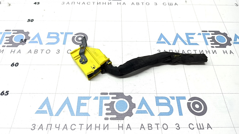 Фишка на модуль srs airbag компьютер подушек безопасности Jeep Cherokee KL 19-23 большая