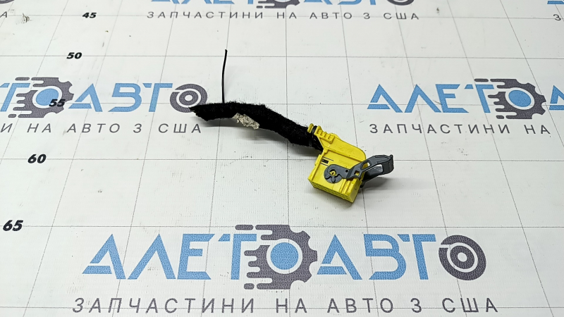 Фишка на модуль srs airbag компьютер подушек безопасности Jeep Cherokee KL 19-23 малая