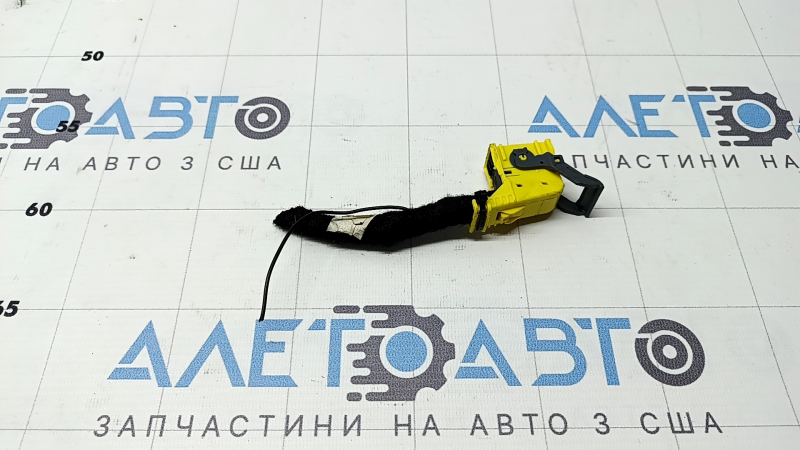 Фишка на модуль srs airbag компьютер подушек безопасности Jeep Cherokee KL 19-23 малая