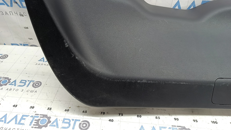 Обшивка двери багажника нижняя Toyota Prius 50 Prime 17-22 черная, царапины