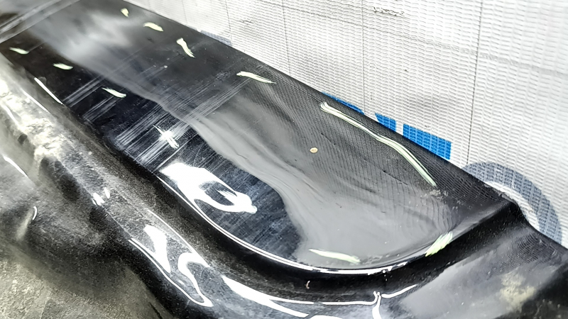 Дверь багажника голая Chevrolet Equinox EV 24-26 графит GXD, примята