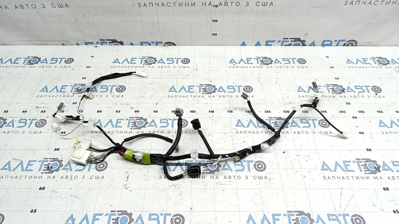 Проводка двери багажника Toyota Prius 50 Prime 16-22 нижняя