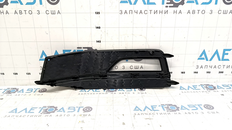 Решетка переднего бампера правая Audi A4 B8 13-16 S-line, хром молдинг