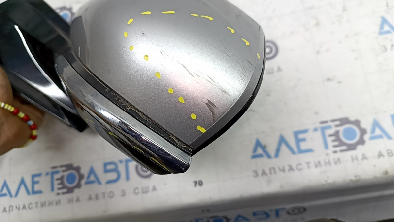 Зеркало боковое левое в сборе Toyota Prius 50 16-20 5 пинов, серебро, царапины