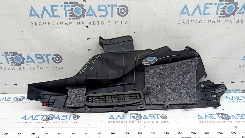 Накладка задней стойки нижняя левая Toyota Prius 50 Prime 17-20 черная, царапины