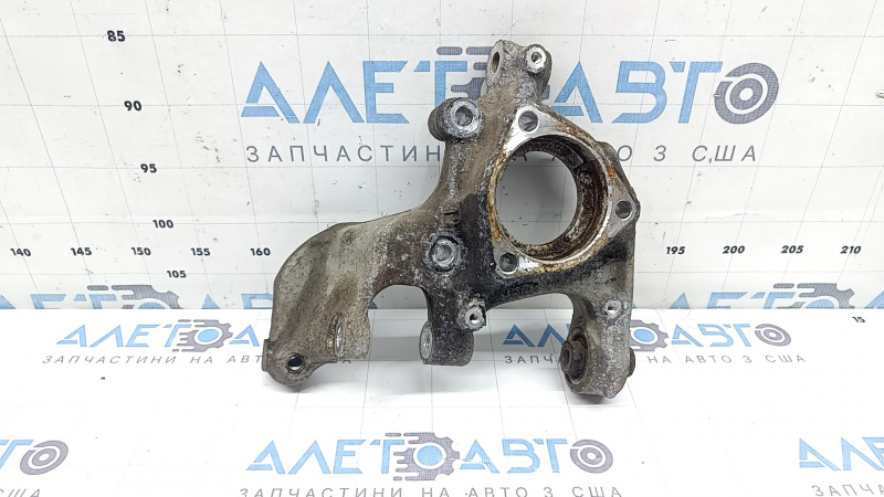 Цапфа ззаду ліва Audi A3 8V 15-20 AWD 2.0T, сайлент під заміну