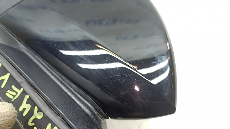 Зеркало боковое правое в сборе Chevrolet Equinox EV 24-26 черное, с камерой, 7 пинов, царапины, трещина, отходит корпус