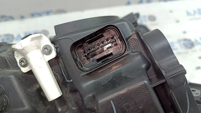 Фара передняя левая BMW X3 G01 18-21 галоген+LED, с креплением, без блока управления, не работала