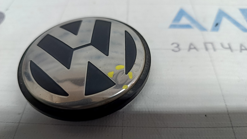 Центральный колпачок на диск VW Passat b8 16-19 USA тип 1 66/56мм тычка
