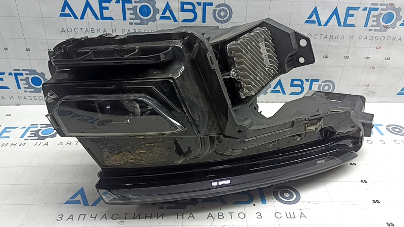 Фара передняя правая в сборе Chevrolet Equinox EV 24-26 с блоком, нет фрагмента, трещина
