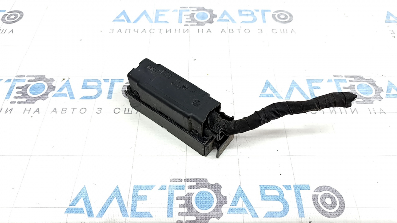 Фішка для блоку ABS VW Passat b8 16-19 USA