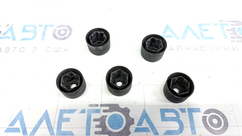 Заглушка колпачок колесного болта 5шт VW Passat b8 16-19 USA
