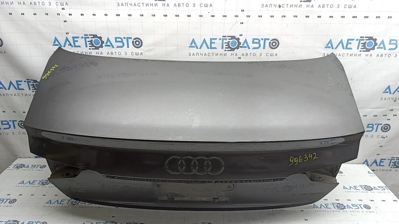 Кришка багажника Audi A4 B9 20-25 графіт LX7H, тичка