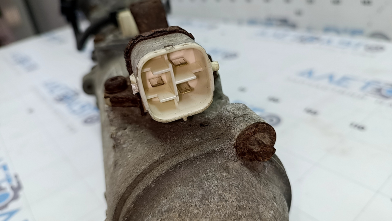 Рейка рульова Toyota Camry v40 07-11 hybrid без тяг, іржава