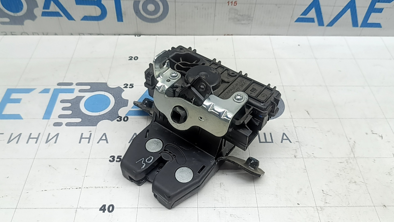 Замок двери багажника Chevrolet Equinox EV 24-26