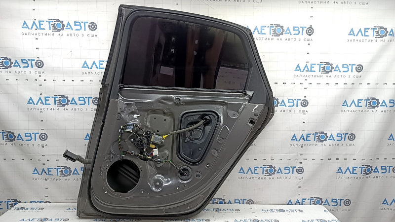 Двері в зборі задня права Audi A4 B9 20-25 графіт LX7H, скло в клеї