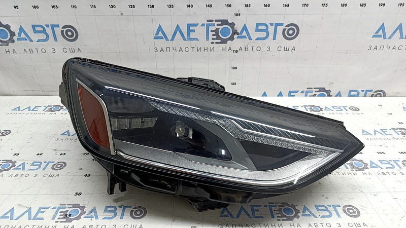 Фара передня права в зборі Audi A4 B9 20-25 без LED DRL, подряпини, під полірування