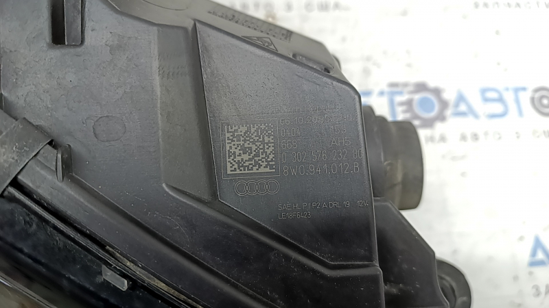 Фара передня права в зборі Audi A4 B9 20-25 без LED DRL, подряпини, під полірування