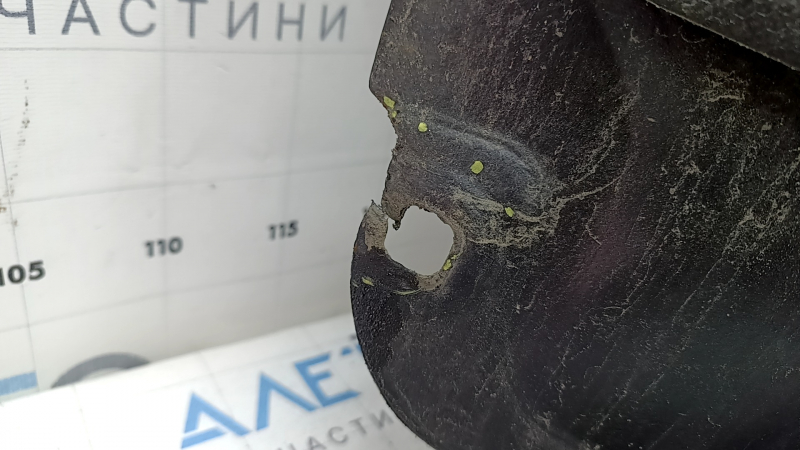 Підкрилок передній лівий Toyota Camry v40 07-11 не має фрагмента, надірвано кріплення