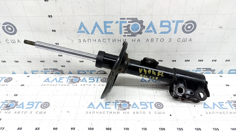 Амортизатор передний левый Toyota Camry v40 07-11 hybrid ржавый