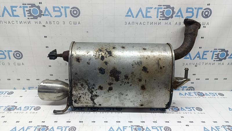 Глушник ззаду з бочкою Toyota Camry v40 07-11 2.4, 2.5, hybrid, іржавий, відпиляні шпильки, прим'ята