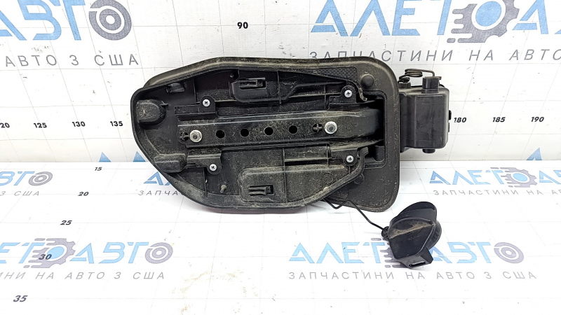 Корпус порту заряджання Toyota Prius 50 Prime 17-19 без smart charge