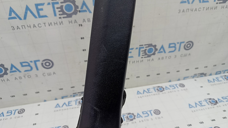 Накладка порога передняя левая Toyota Prius 30 10-15 черная, царапины, сомано крепление