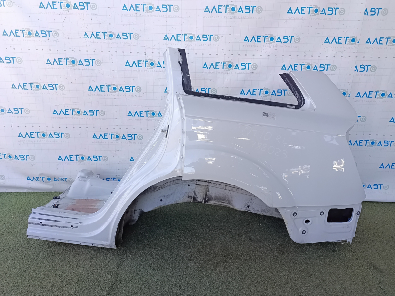 Задняя левая четверть кузова Audi Q7 2010-2015, белая, без дефектов