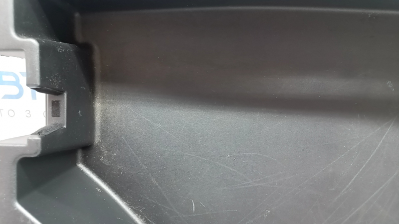 Поддон багажника бокс Toyota Prius 30 10-15 царапины