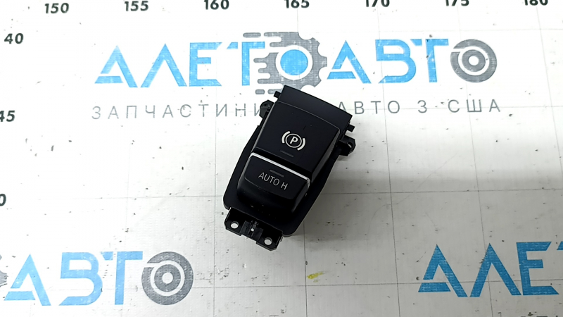Кнопка паркинга BMW X5 F15 14-18 трещины, полезло покрытие