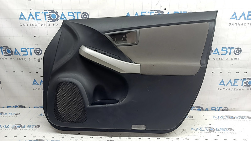 Обшивка двери карточка передняя правая Toyota Prius 30 10-15 черная, серая тканевая вставка, под химчистку, царапины