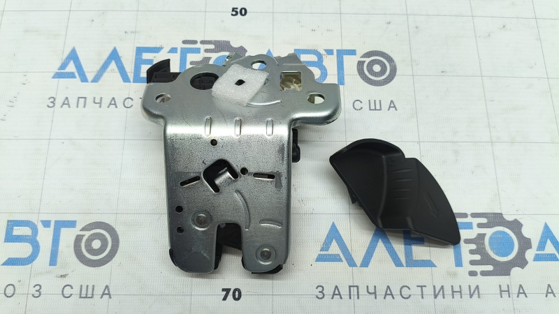 Замок крышки багажника VW Jetta 11-18 USA