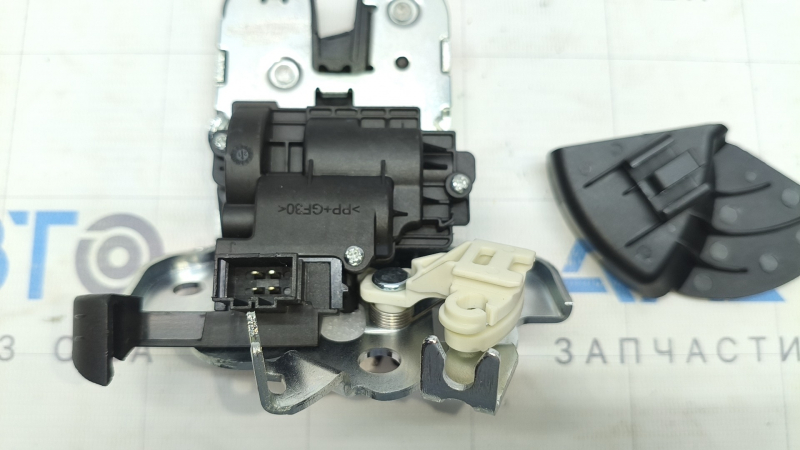 Замок крышки багажника VW Jetta 11-18 USA