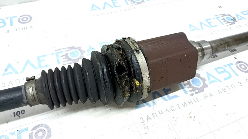 Привід напіввісь передній правий BMW X5 F15 14-18 N55, N57, plug-in AWD 1011мм, люфт внутрішньої гранати, порваний пильовик
