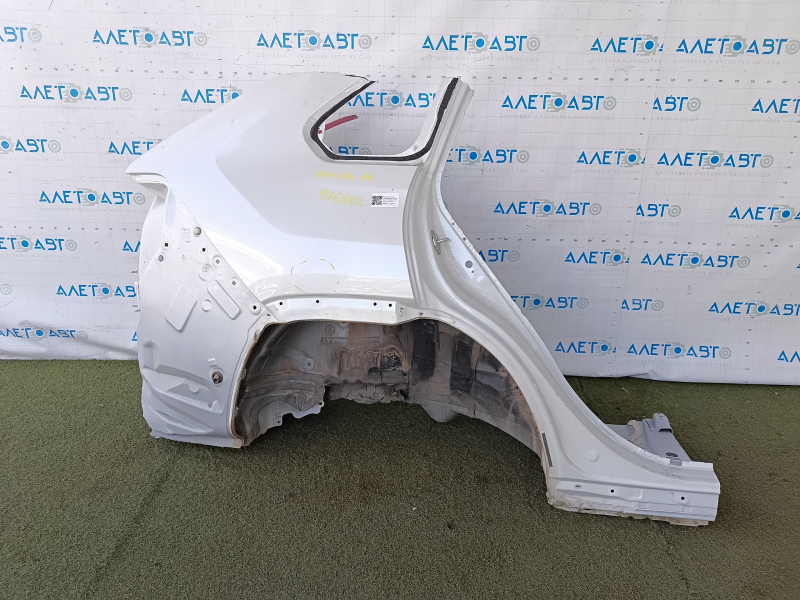 Чверть крило задня права Toyota Rav4 19-20 відпиляна, біла, вм'ятинка