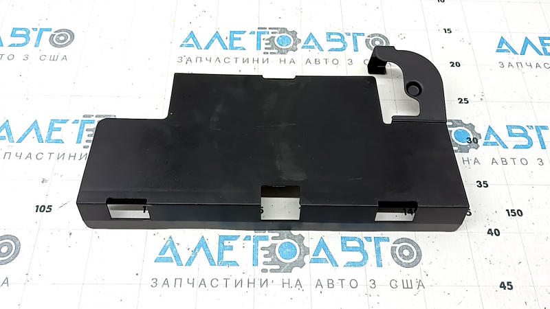 Крышка АКБ Audi A6 C7 12-18 царапины