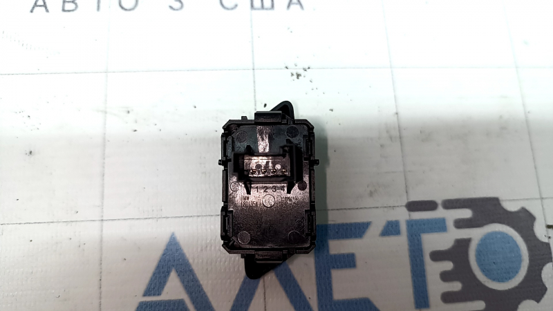 Кнопка центрального замку передня права BMW X3 F25 15-17 чорна