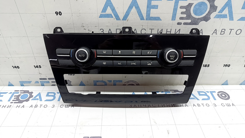 Управление климат-контролем BMW X3 F25 15-17 скол, царапины