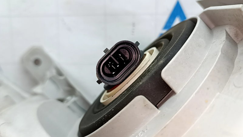Фара передняя левая Toyota Camry v50 12-14 usa XLE, под полировку, треснут корпус, треснуто стекло