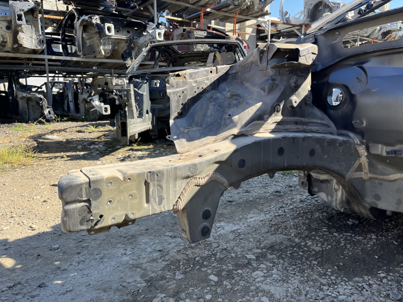 Четверть передняя правая Toyota Camry v50 12-14 usa на кузове, графит