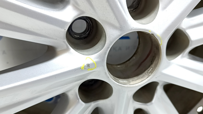 Диск колесный R17x7J 5*114.3 Toyota Camry v50 12-14 usa XLE легкая бордюрка