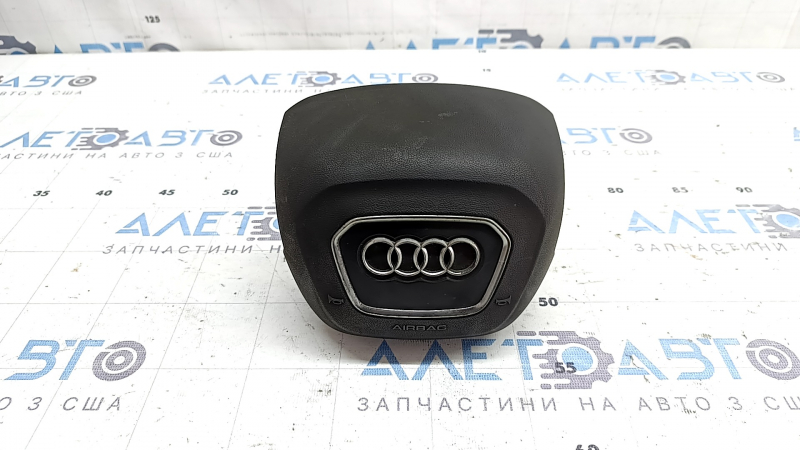 Подушка безопасности airbag в руль водительская Audi Q8 19-26 черная, в копоти