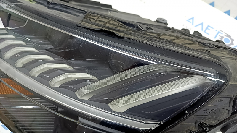 Фара передняя левая в сборе Audi Q8 19-24 LED, Matrix beam, под полировку, царапины