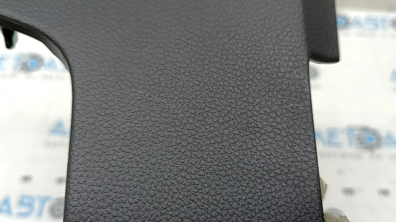 Накладка колени водителя правая Honda Accord 23-26 черная, царапина, надлом крепления