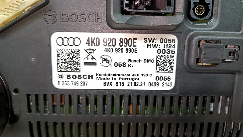 Щиток приборов Audi Q8 21-25 105к, в копати, на з\ч