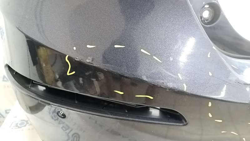 Бампер задний голый Honda Insight 19-22 синий, под парктроники, потерт, прижат, треснут, надломаны крепления